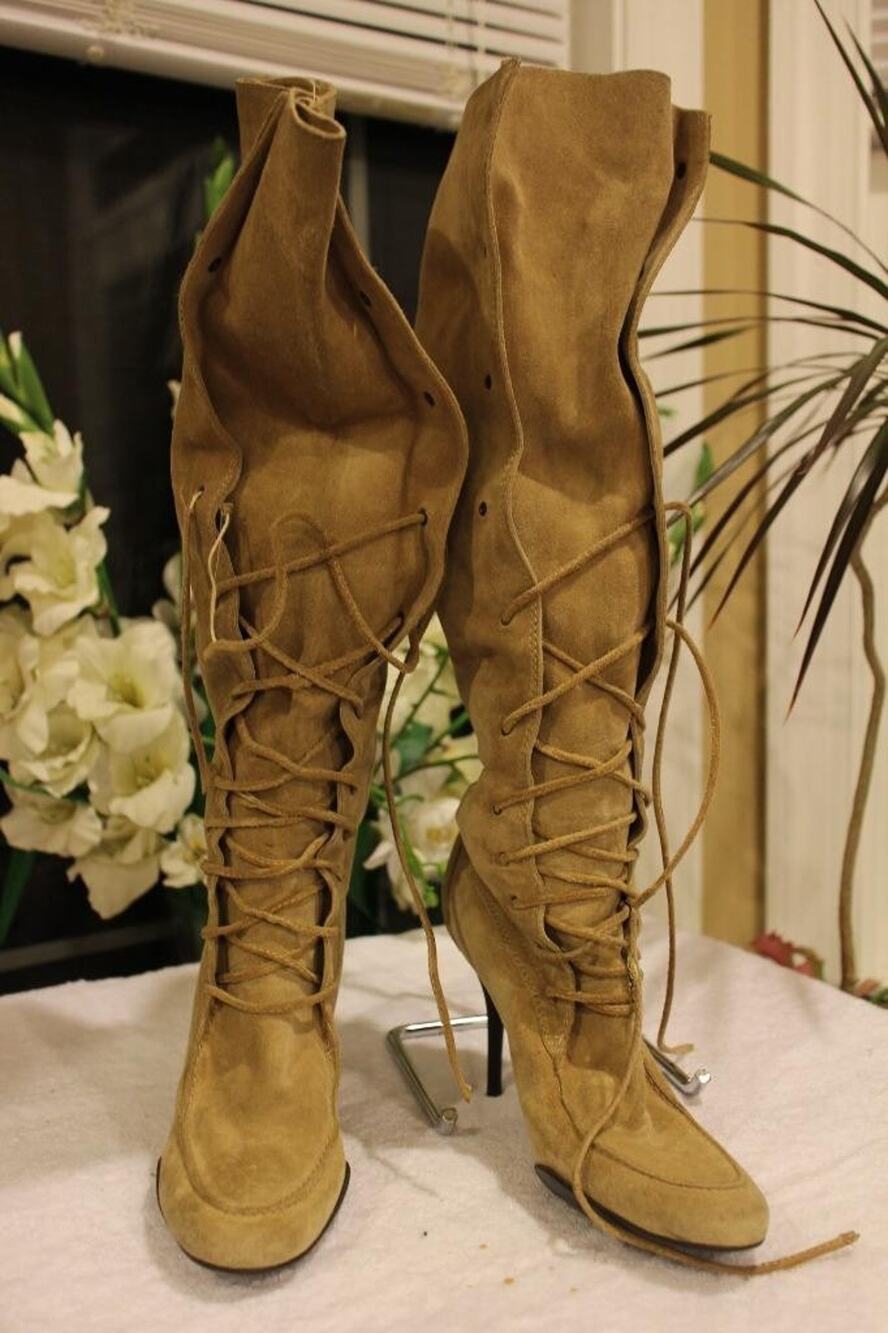 MICHAEL KORS MAE IN ITALY LACED UP BOOTS SIZE 7 (BOT1400